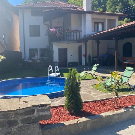 Yovkovata Kyshta Hotell Chiflik Exteriör bild