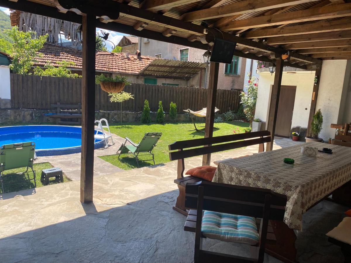 Yovkovata Kyshta Hotell Chiflik Exteriör bild